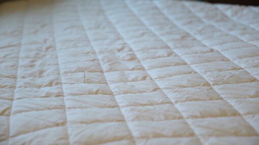 Washable-wool-mattress-pad-close-up-top-detail_45th-st-bedding