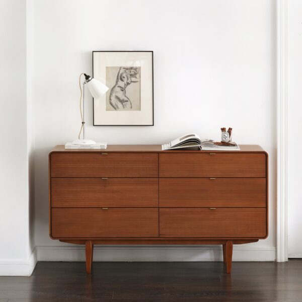 Tisch Dresser_Lifestyle_45th St Bedding