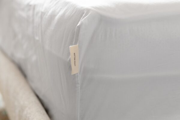 Organic Cotton Percale Fitted Sheet - Image 2