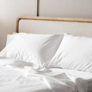 Organic Cotton Percale Pillowcases-White_Lifestyle Landscape_45th St Bedding