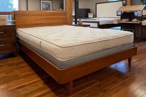 Tisch Live Edge Bed_Showroom