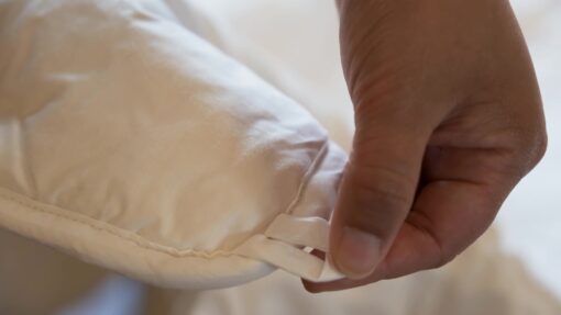 Washable-wool-comforter-duvet-fastener-loop-detail_45th-st-bedding