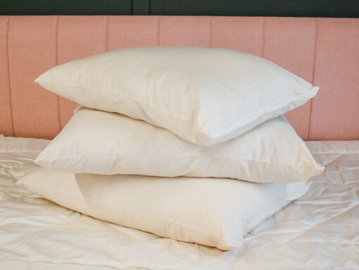 minnesota-wooly-bolas-pillows